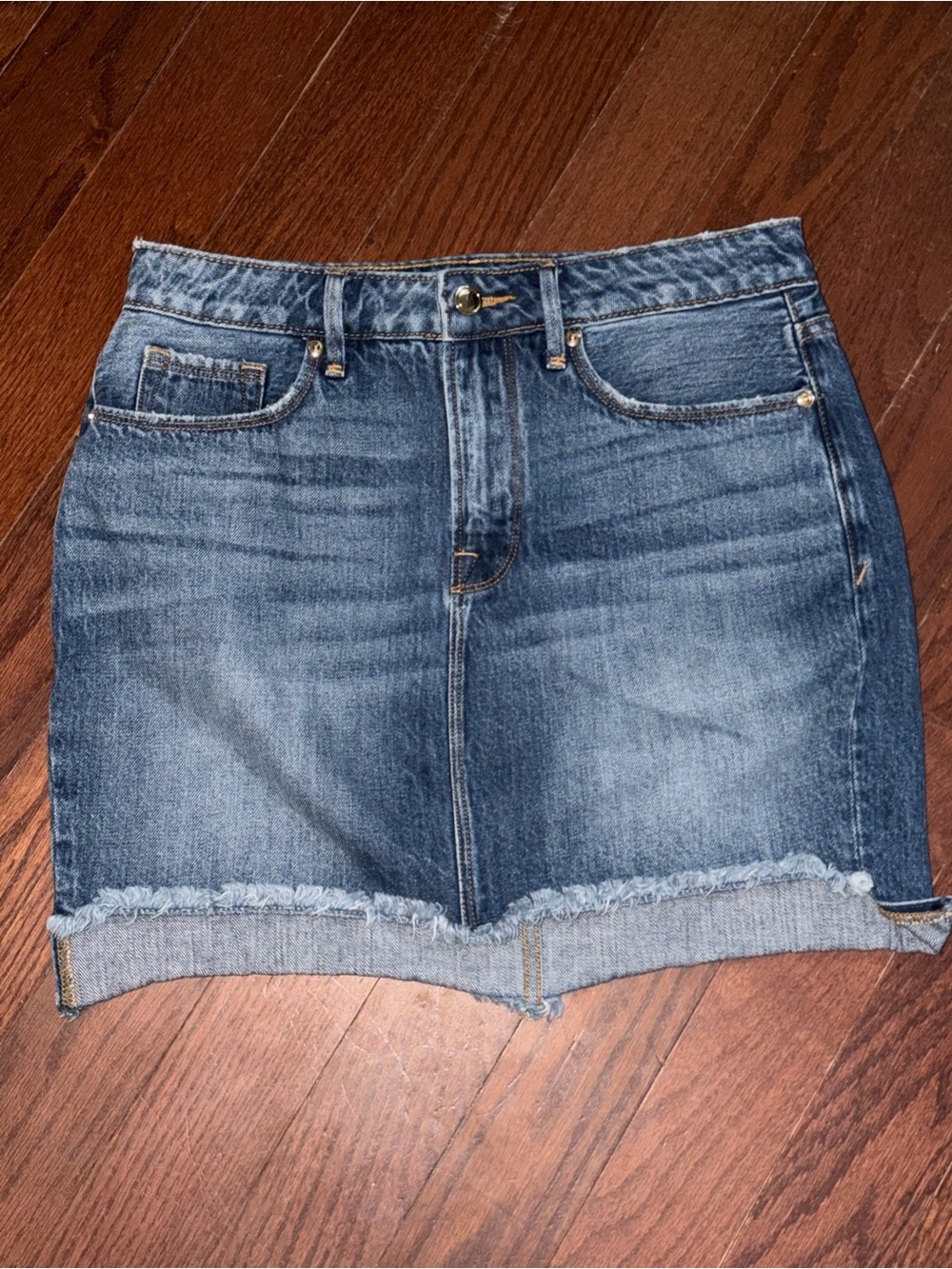 Good American Faded Blue Denim Mini Skirt with Frayed Hem